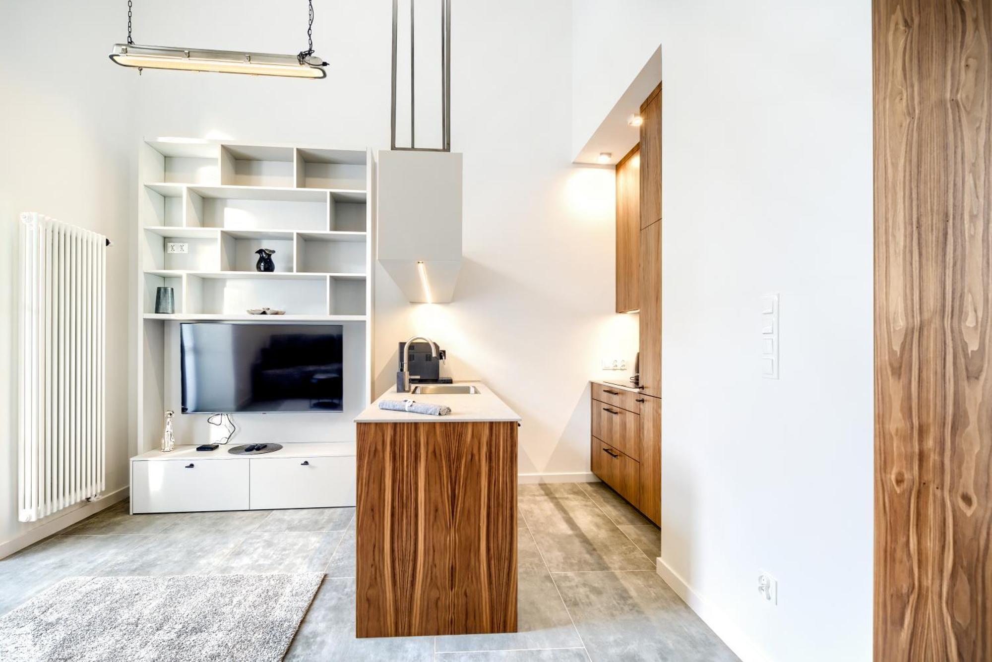 Aboutartapartments - By The River Apartment *