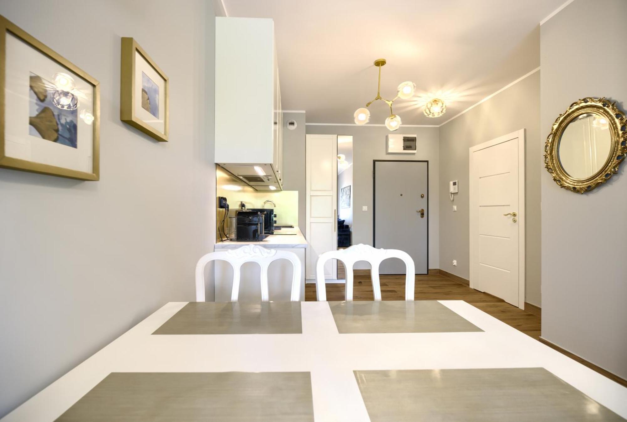 Apartment Aboutartapartments - By The River *