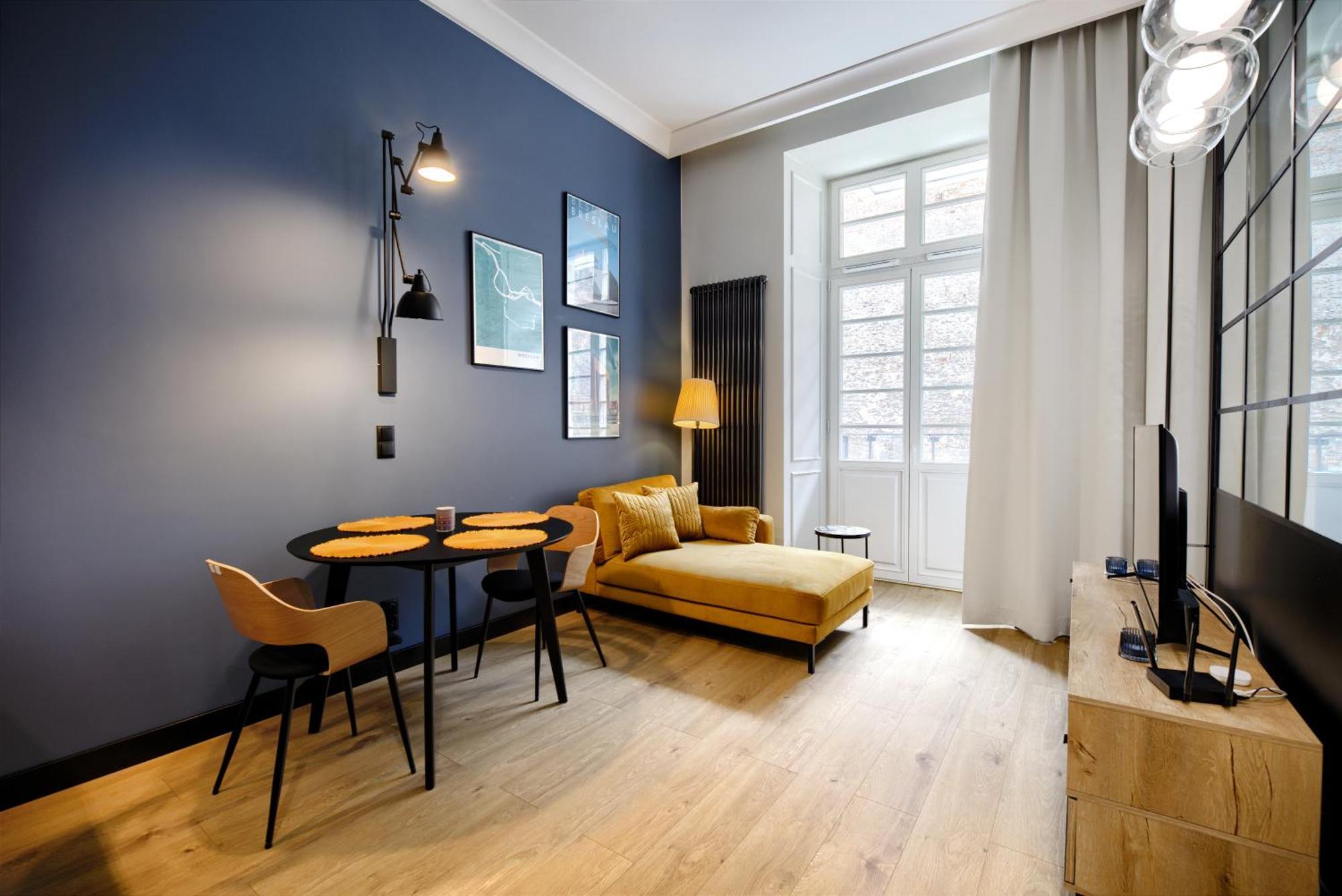 Aboutartapartments - By The River Apartment
